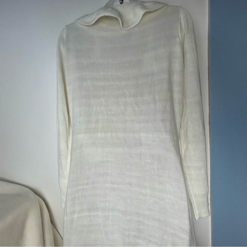 Allison Brittney White Ruffled Open Cardigan Sweater Medium - Picture 4 of 14